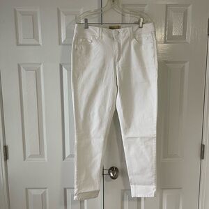 Democracy Women's Cropped White Jeans
